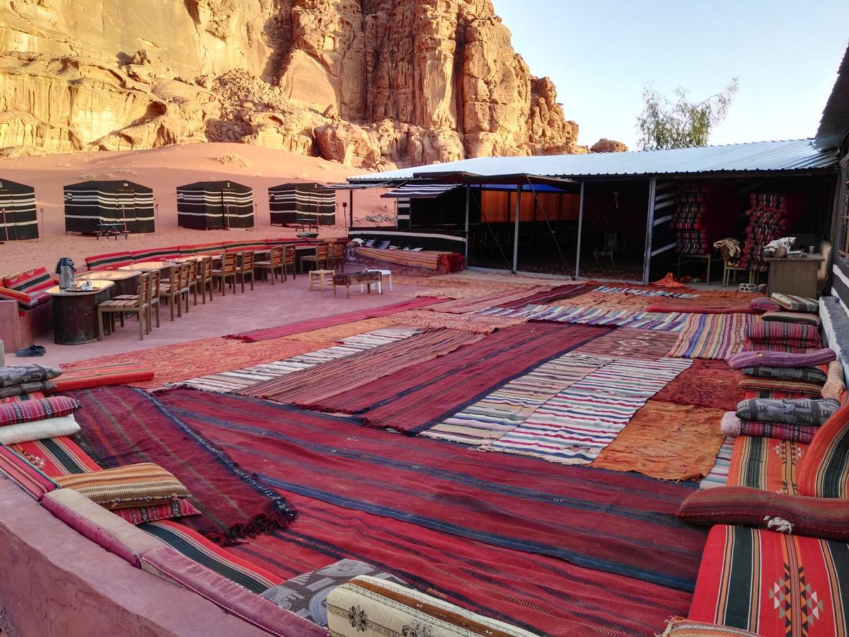 Rainbow Camp Hotel Wadi Rum Exterior foto