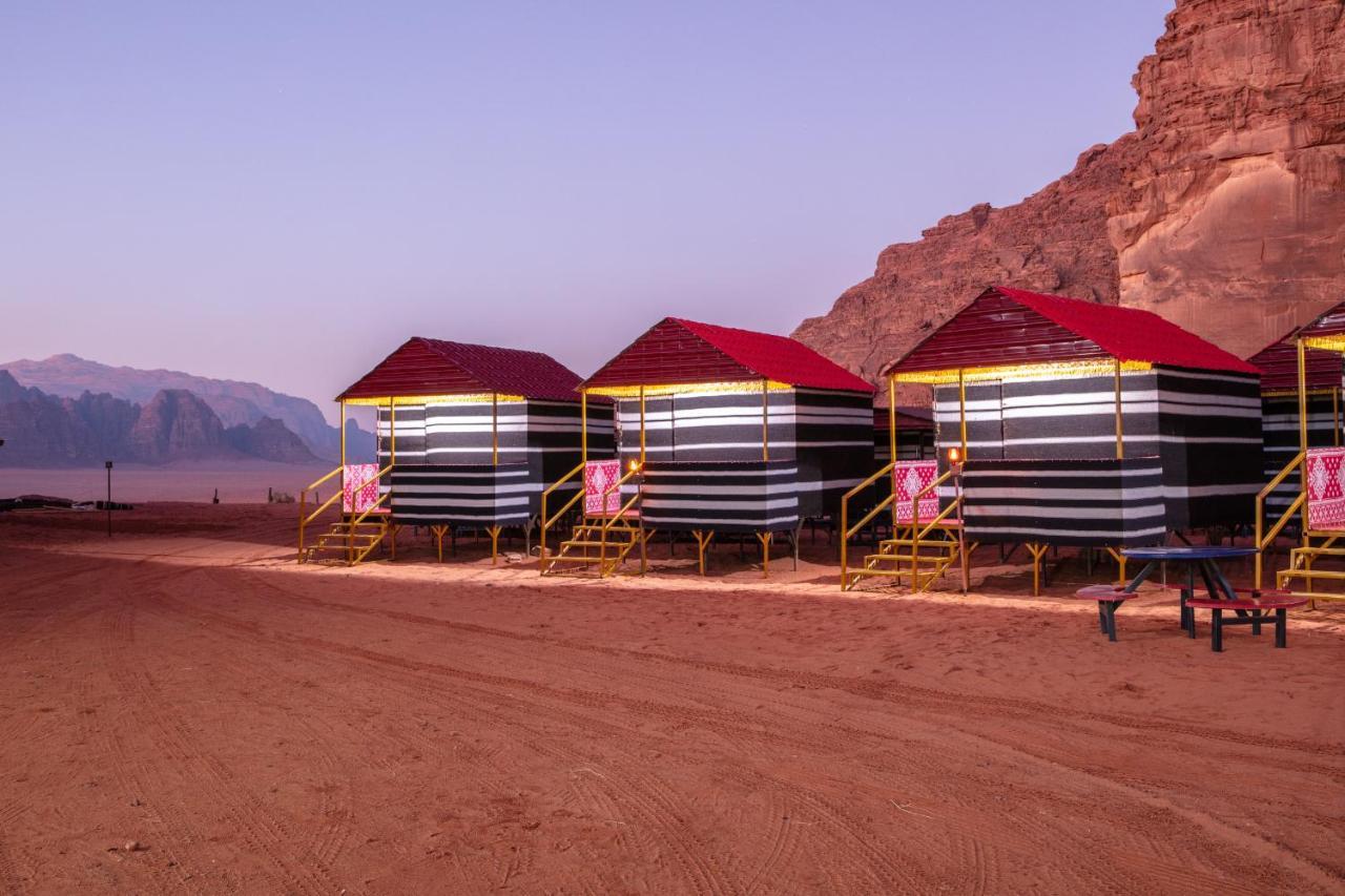 Rainbow Camp Hotel Wadi Rum Exterior foto